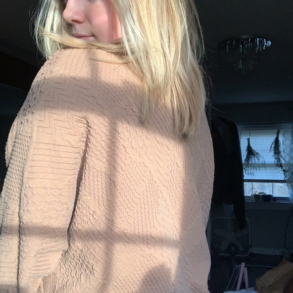 oversized shirt - Picture 2 of 3